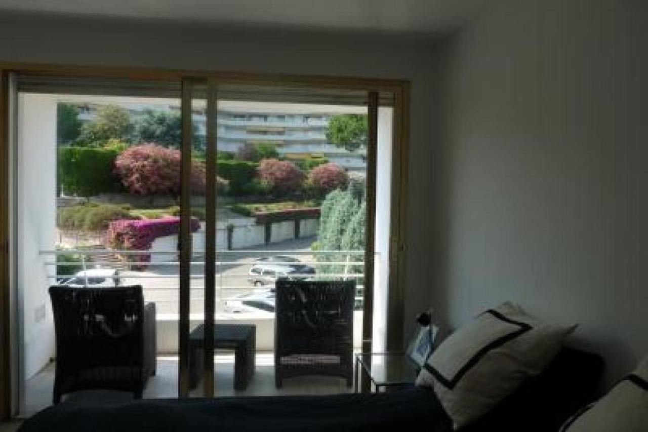 Two Bed In A Gated With Gardens In With Sea Views 865 Appartamento