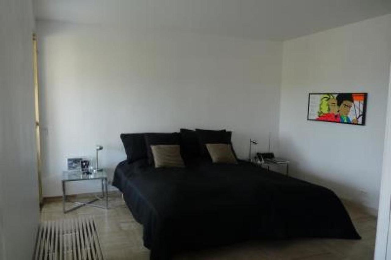 Two Bed In A Gated With Gardens In With Sea Views 865 Appartamento